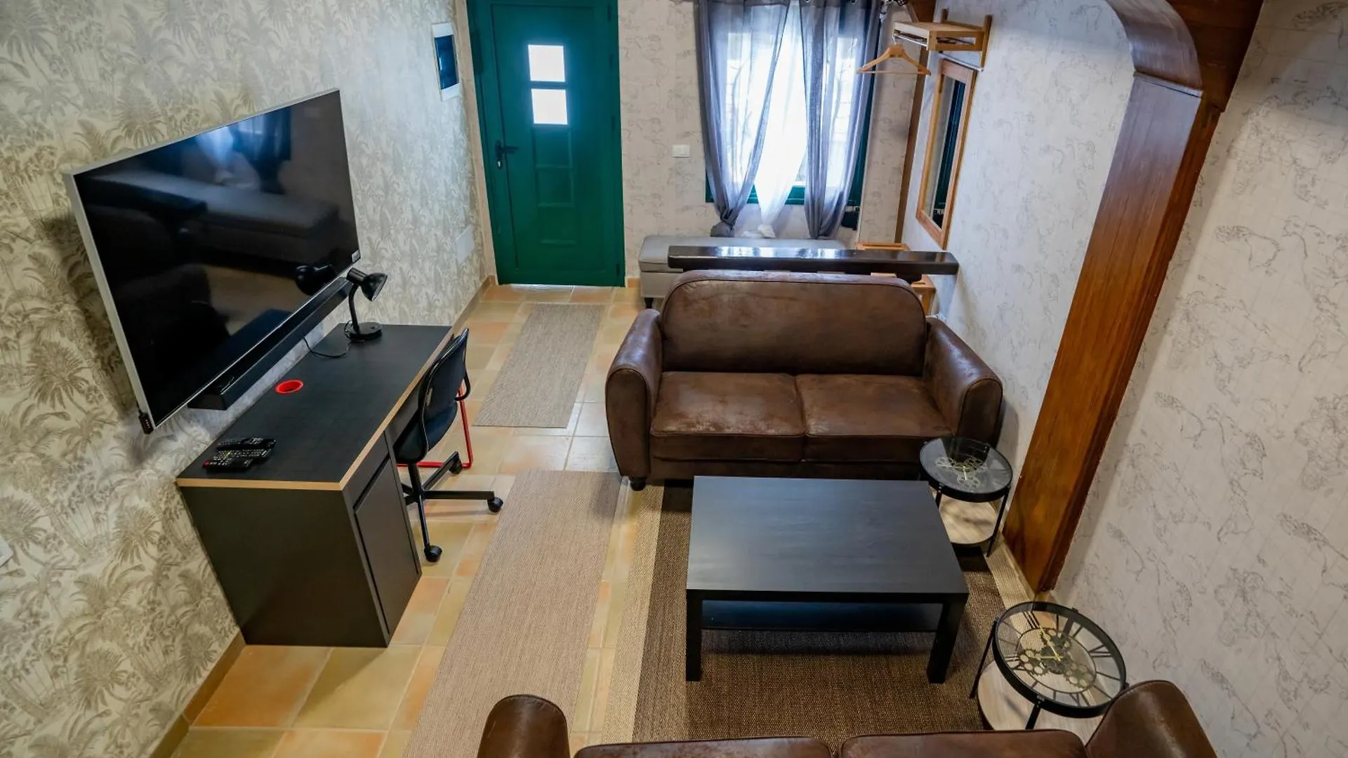 Casa Julio - Alcala Complete Coastal Retreat - Entire Apartment - 3 Min Walk From The Ocean - Shared Entrance With Host Alcala (Tenerife)